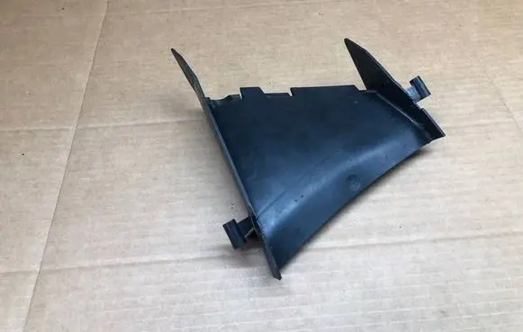 Audi A4 S4 B9 Front splash guards bracket 8W0121764