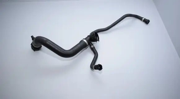 BMW X5 E53 Engine coolant pipe/hose 7500746 7500747