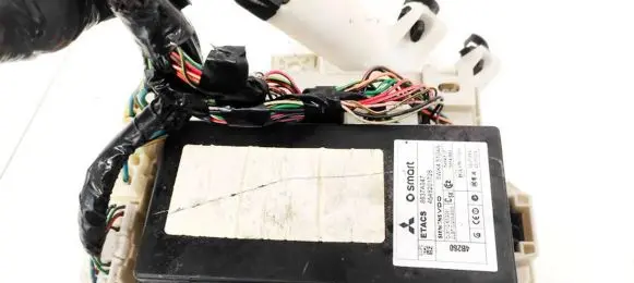 Smart ForFour I Comfort/convenience module 8637A047 4548201726
