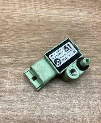 BMW 5 E60 E61 Airbag deployment crash/impact sensor 6978822 5WK43448
