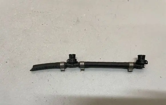 Mercedes-Benz E W211 Fuel return line/hose A6420700200