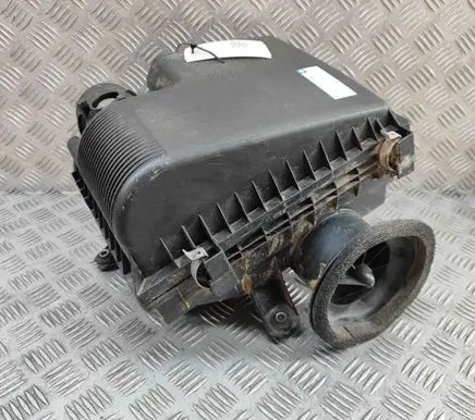Toyota Hilux (AN120, AN130) Air filter box 177000L380