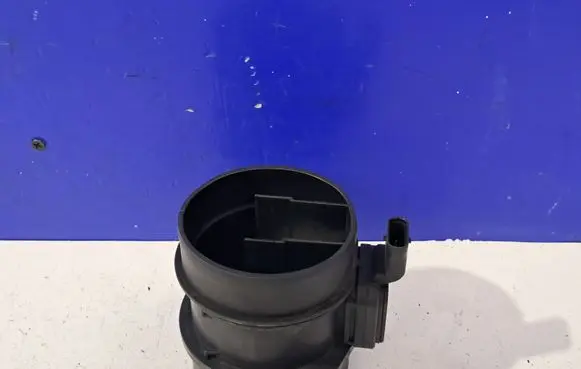 Mercedes-Benz E W212 Mass air flow meter A6510900248