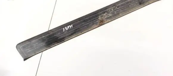 Honda CR-V Front sill trim cover 84252SWAA 84252-SWA-A