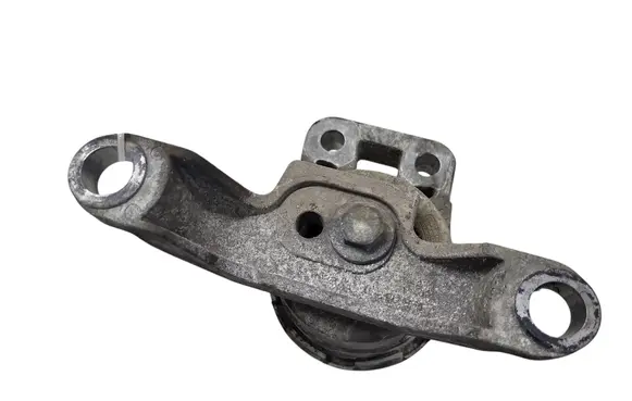 Ford Mondeo MK IV Engine mount bracket