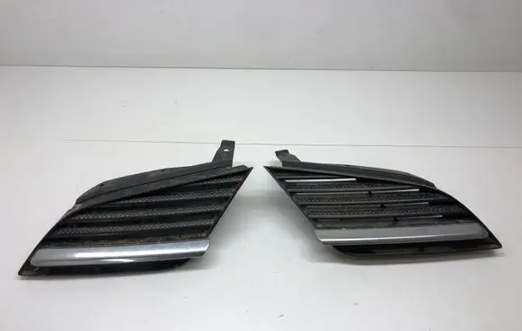 Nissan Primera Front grill 62330AU300 62320AU300