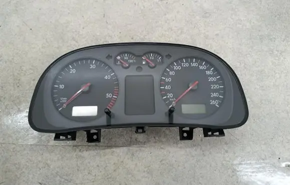 Volkswagen Golf IV Speedometer (instrument cluster) 1J0920806G
