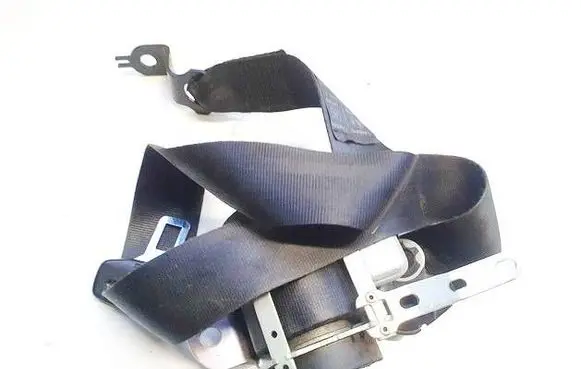 Volkswagen Polo IV 9N3 Front seatbelt 6q4857705m