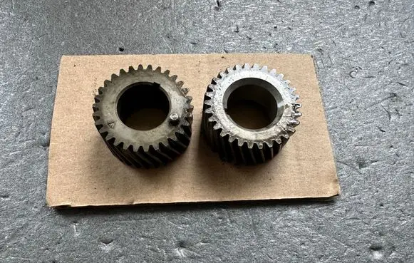 Nissan Patrol Y61 Camshaft pulley/ VANOS 130242W200