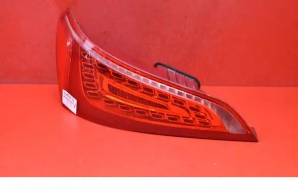 Audi Q5 SQ5 Rear/tail lights 8R0945093A