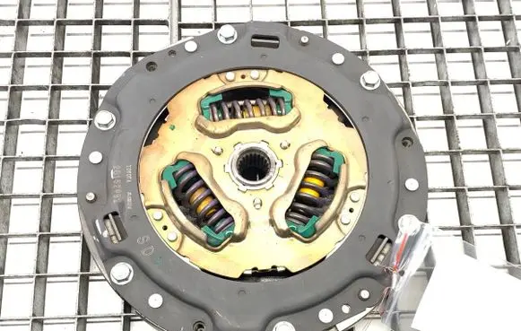 Toyota Corolla E210 E21 Clutch set kit