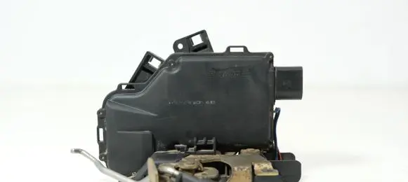 Audi A6 S6 C5 4B Front door lock 4B1837016B