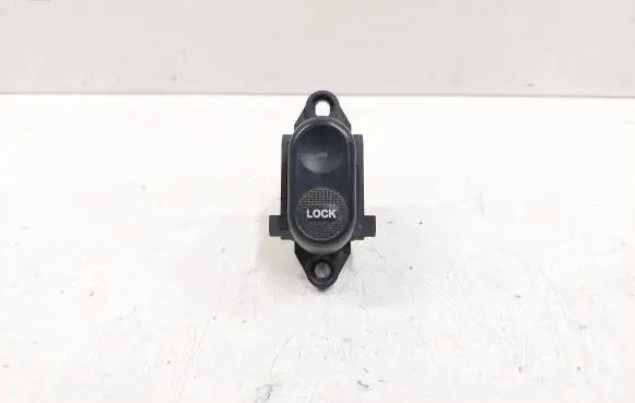 Chrysler PT Cruiser Central locking switch button 04671623AB