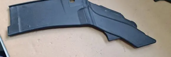 Audi A5 Fender end trim 8W6805285B