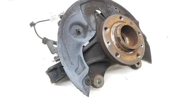 Peugeot 5008 II Front wheel hub