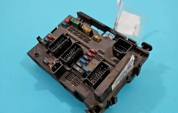 Peugeot 307 Central body control module 9650664080 IMPRK1366132