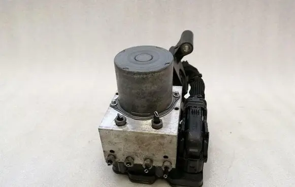 Mercedes-Benz S W222 ABS Pump A2224310300