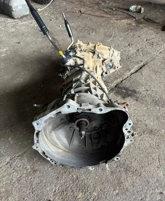 Toyota Hilux (AN10, AN20, AN30) Manual 6 speed gearbox