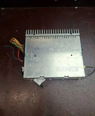 Mercedes-Benz E W211 Sound amplifier A2118274542