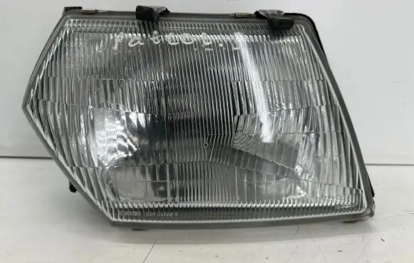 Nissan Patrol Y61 Headlight/headlamp
