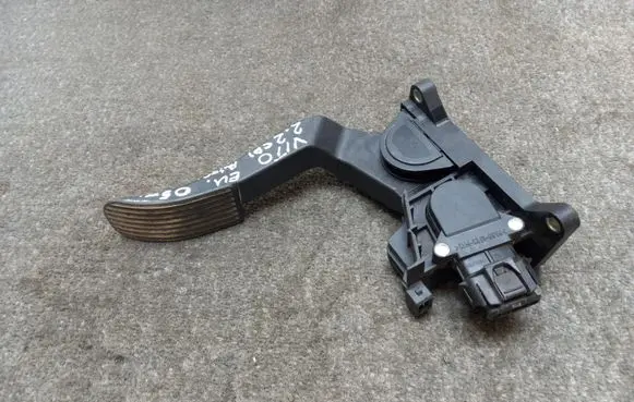 Mercedes-Benz Vito Viano W639 Accelerator throttle pedal 0281002563 A6393000704
