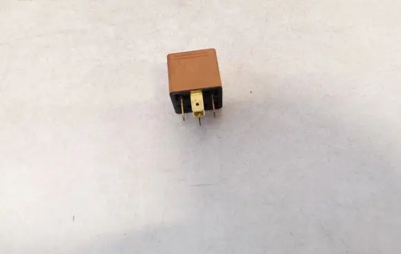 Opel Signum Other relay 90491314 0332209136