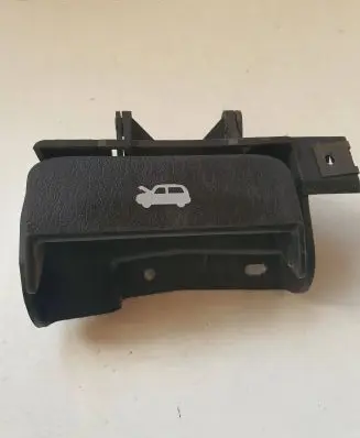 Volkswagen Golf IV Engine bonnet (hood) release handle 04717480AA 90787