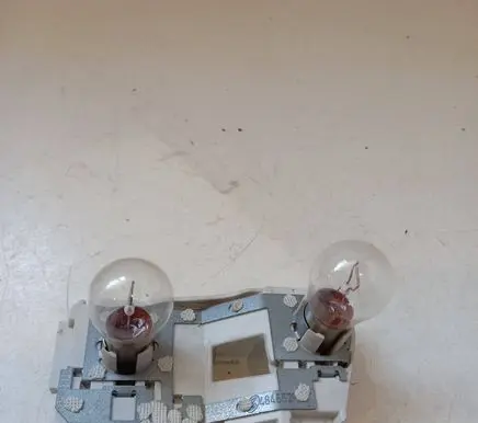 Audi A4 S4 B7 8E 8H Tail light bulb cover holder 484652A