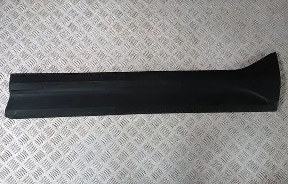 Volvo XC40 Front door trim (molding) 31448317 31448337