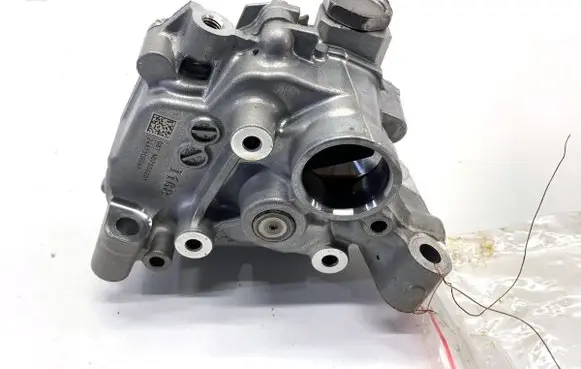 Toyota Camry VIII XV70 Oil pump 1510025032