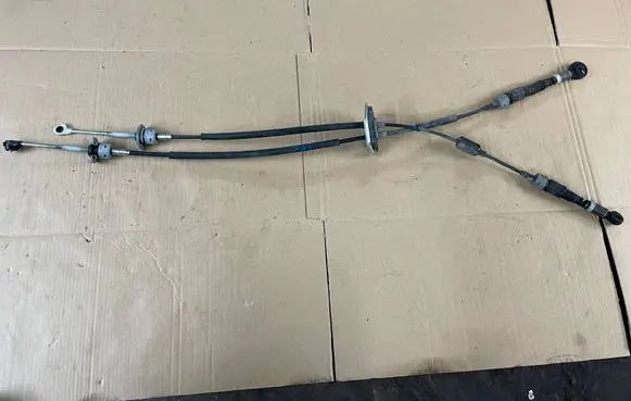 Hyundai i20 (GB IB) Gear shift cable bracket 43794-C8500