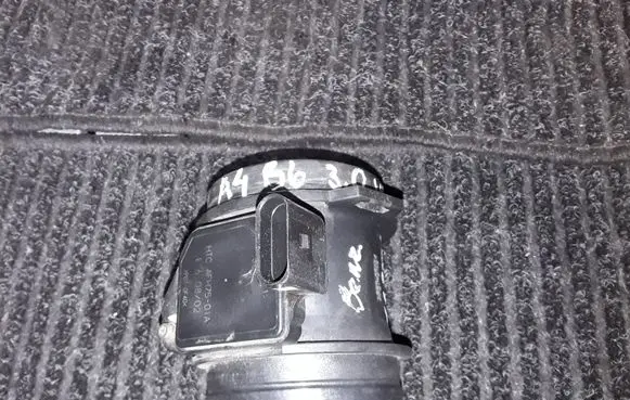 Audi A4 S4 B6 8E 8H Mass air flow meter AFH7501A 06C133471A