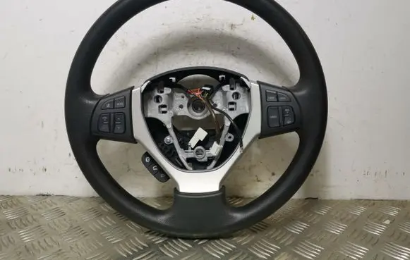 Suzuki SX4 S-Cross Steering wheel