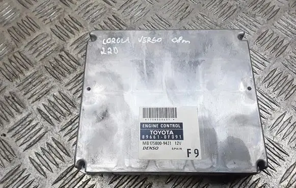 Toyota Corolla Verso AR10 Engine control unit/module