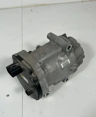 Toyota C-HR I Air conditioning (A/C) compressor (pump) 0424000370