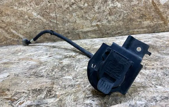 Infiniti QX80 Tow bar electric socket 