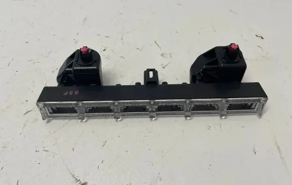 Toyota Auris E180 Third/center stoplight 12584