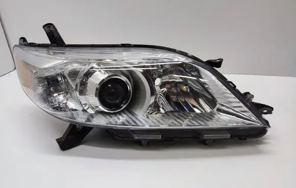 Toyota Sienna XL30 III Headlight/headlamp