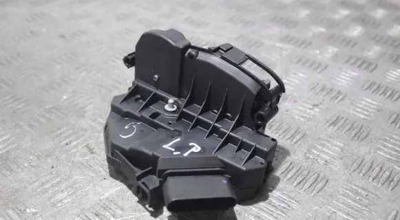 Ford Transit Courier Front door lock 921755106
