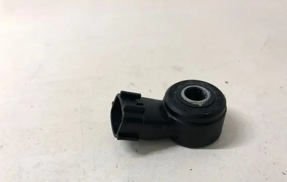Nissan X-Trail T31 Detonation knock sensor KNE33