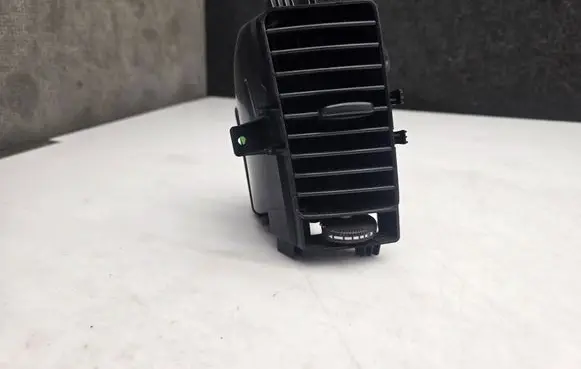 Volkswagen Crafter Dashboard side air vent grill/cover trim A9068300054 DN14048