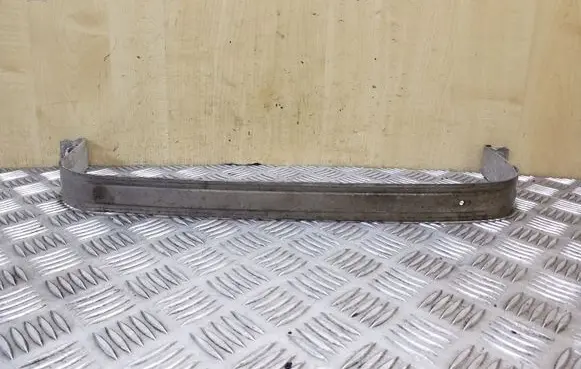 Fuel tank mounting bracket