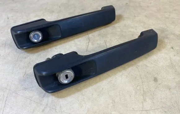 Mercedes-Benz G W461 W463 1st Gen Front door exterior handle A4637600959