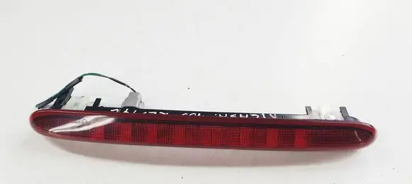 Suzuki Kizashi Third/center stoplight 3581057LO