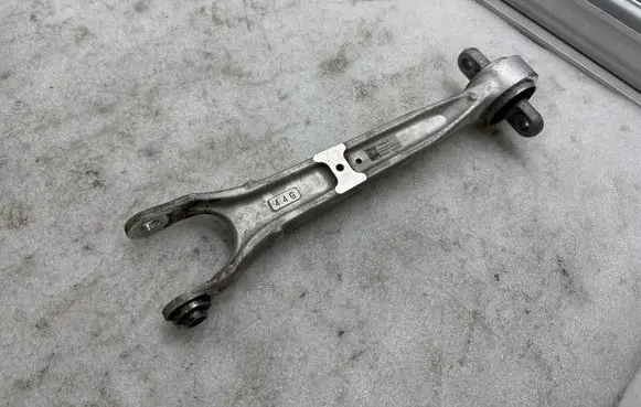 Tesla Model S Rear control arm 142044100G 24111010373 ACP24111010373