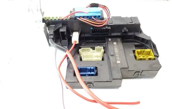 Mercedes-Benz C W204 Fuse module A2045456332