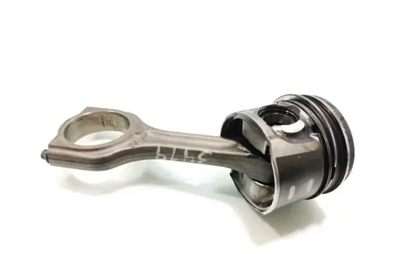 Peugeot 3008 II Piston with connecting rod 