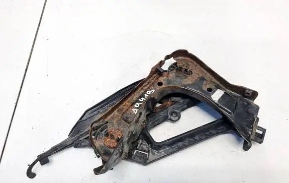 Skoda Octavia Mk2 (1Z) Headlight/headlamp mounting bracket 1Z0941339