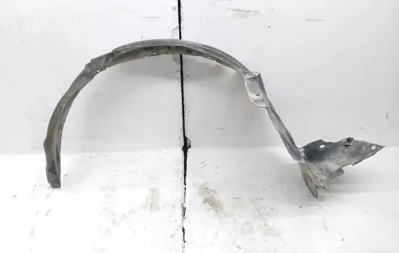 Toyota Hilux (AN10, AN20, AN30) Front wheel arch liner splash guards