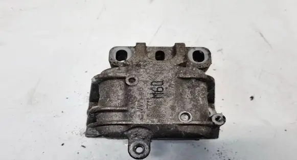 Volkswagen Golf V Engine mount bracket 1K0199262J